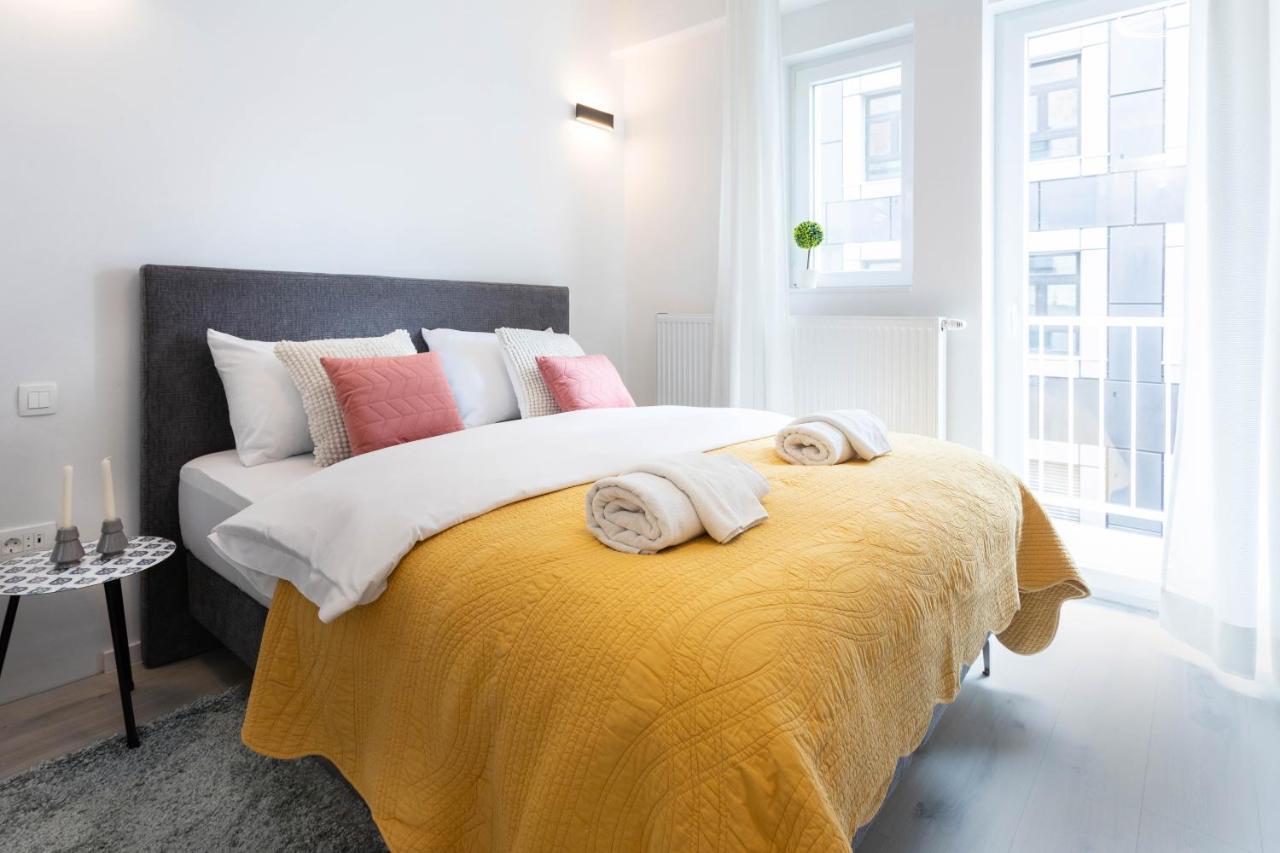Design Triplex In The City Center With A Balcony Zagreb Exterior foto