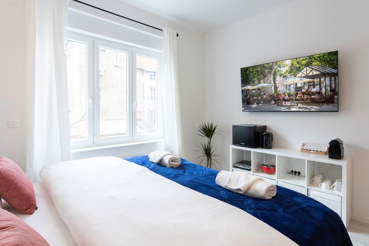 Design Triplex In The City Center With A Balcony Zagreb Exterior foto